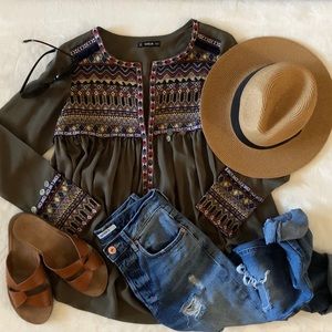 Boho High-low Embroidered/Coin Panel Top, S(4)